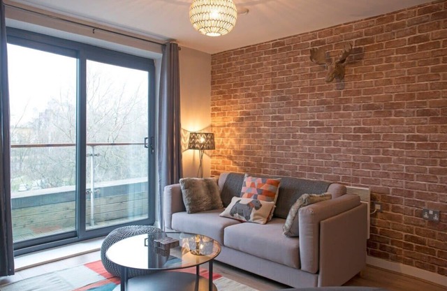 Luxury Lancaster Apartment with Parking