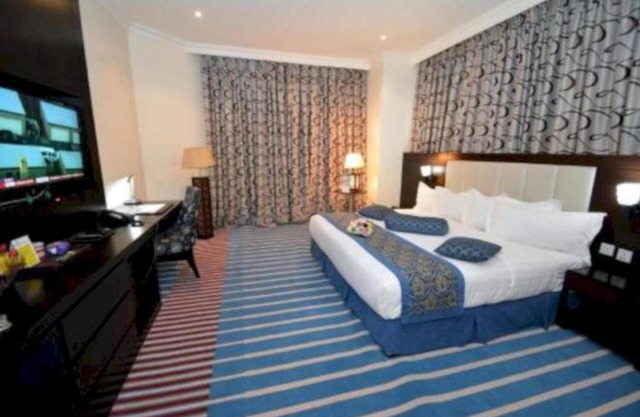 Luxury Living HoneymoonSuite in Sunday Millennia