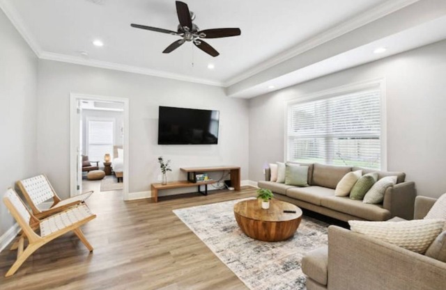 Luxury New Tranquil Retreat-Walk to Waterfront