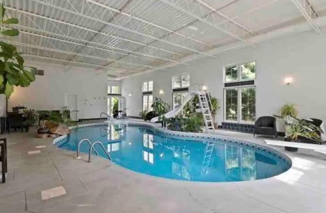 Luxury Suite Private Indoor Pool Alpaca Retreat