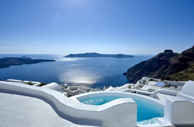 Luxury Villa Nautilus - 3 Bedrooms - Santorini Caldera