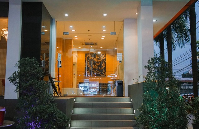 M Hotel Jakarta