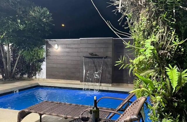 Mansion on Campeche Beach in Florianópolis - Gated Communityn