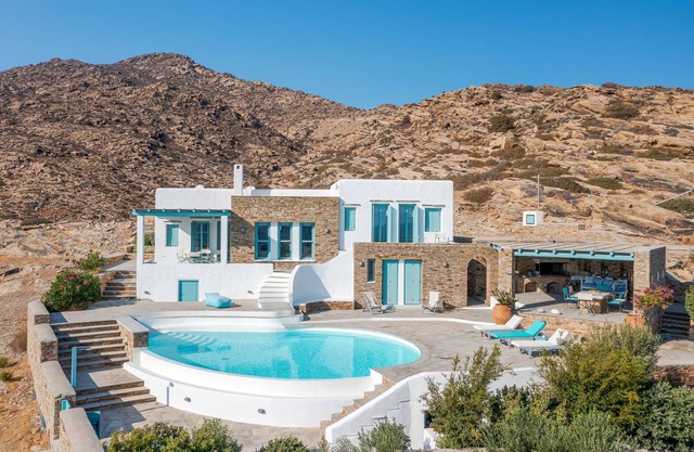 Magganari View Villa - Discover Ultimate Summer Happiness!