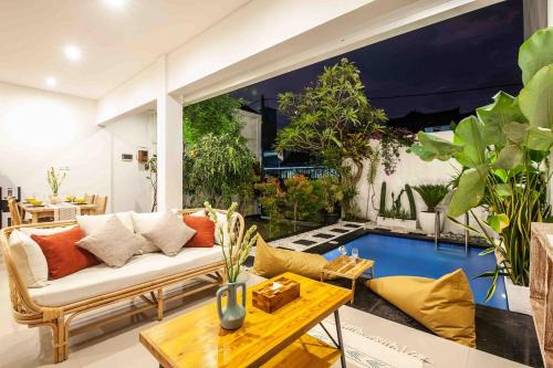 Maha Villas
