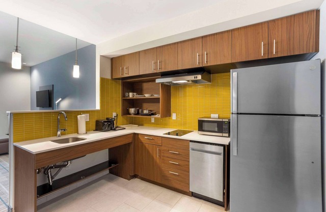 MainStay Suites North - Central York
