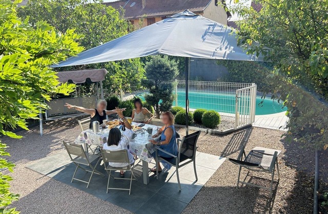 Maison Avec Piscine au Cœur du Village Médiéval de Dambach la Ville