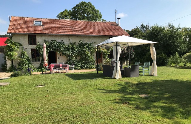 Maison DE Campagne Avec Piscine Proche Fontevraud ET Center Parc