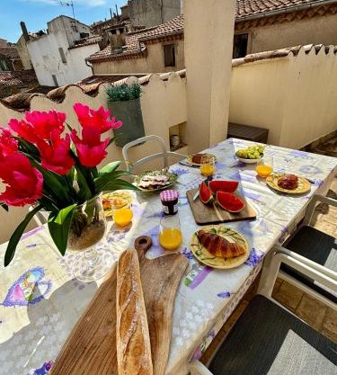 Maison Elsud LA GARDE-FREINET centre 3 Chambres Terrasse Parking