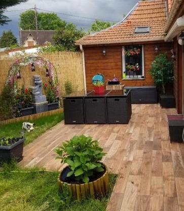 Maison entouré par un jardin proche Paris et Disney