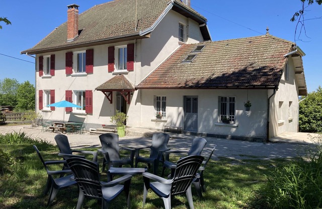 Maison Franc-comtoise sur Parc Arboré, Accès Direct aux Cascades du Hérisson