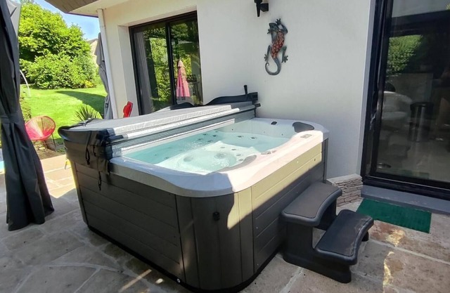 Maison Jacuzzi