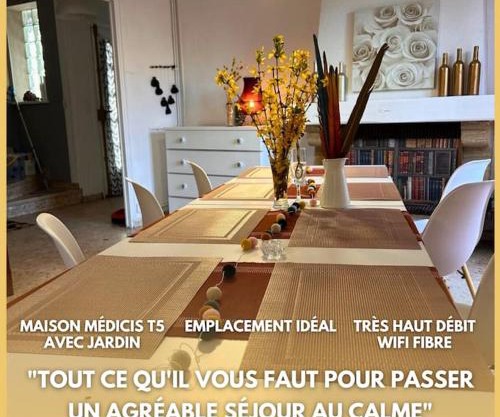 Maison Médicis - T5 Spacieuse et Calme en Ville - Emplacement Idéal