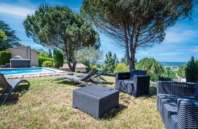 Maison Monbazillac avec piscine 2-4 pax