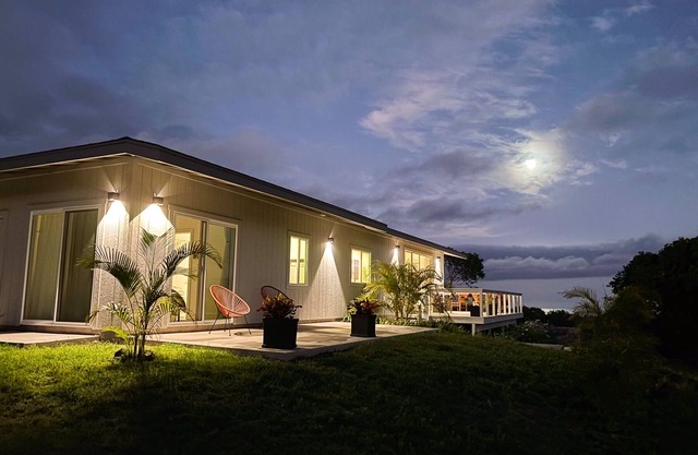 Makia View House/3Bed + 2 Bath/Ocean Views