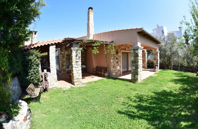 Makis & Dimitra House