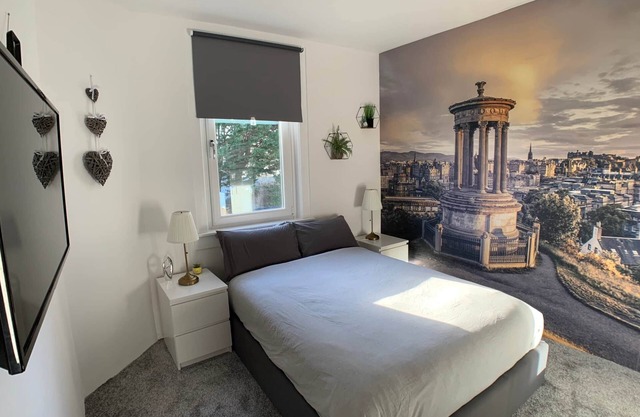Maria - Nice quiet city center apartment.