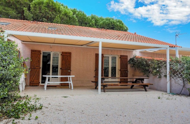 Massane gîte for 2 to 8 people at Mas la Couloumine