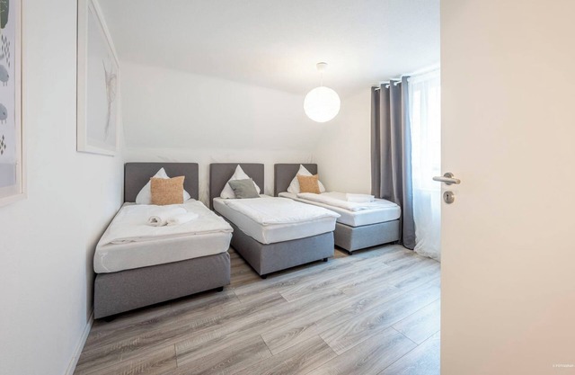 Meerdesign - Box Spring - Zwischen MA und HD - Netflix - 8 Personen