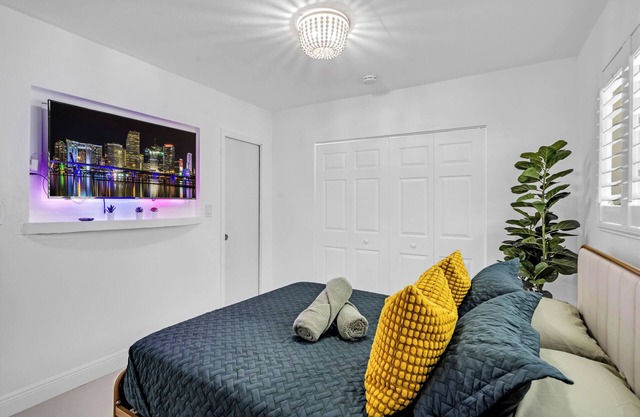 Miami Cozy Home! Next to Miami beach & Airport.