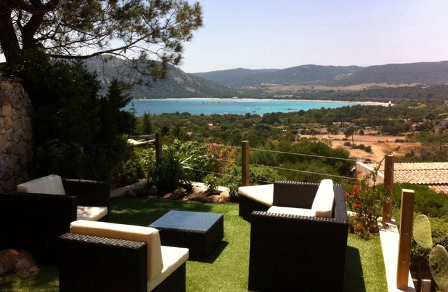 Mini villa Lilas SEA VIEW 4 sleeps bay Santa Giulia BEACH 800m walk
