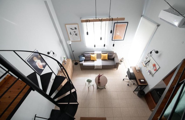 Minimal loft at Kastellokampos
