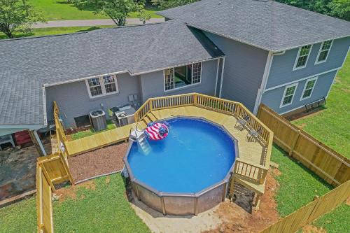 Mins to Downtown - Huntsville Oasis