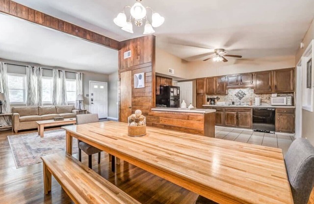 Mins to Graceland & Airport- Whitehaven Hideaway