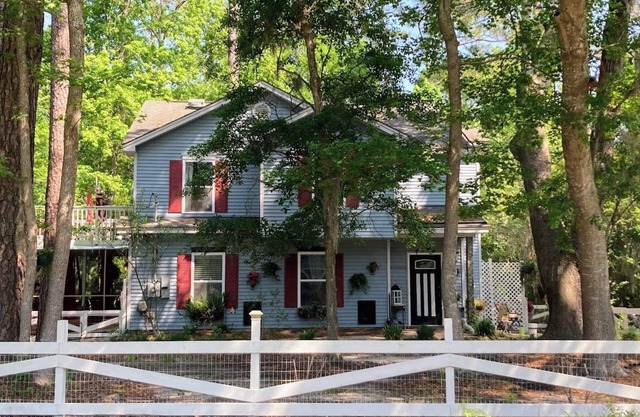 Minutes Away Tybee Beach & Historic Downtown-2BR/1BA-Pet OK