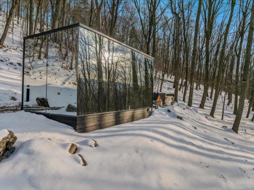Mirror Villas