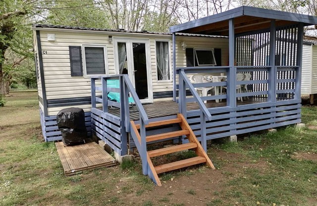 Mobil Home à Partager en Famille ou Entre Amis, à Quelques Mètres de la Dordogne