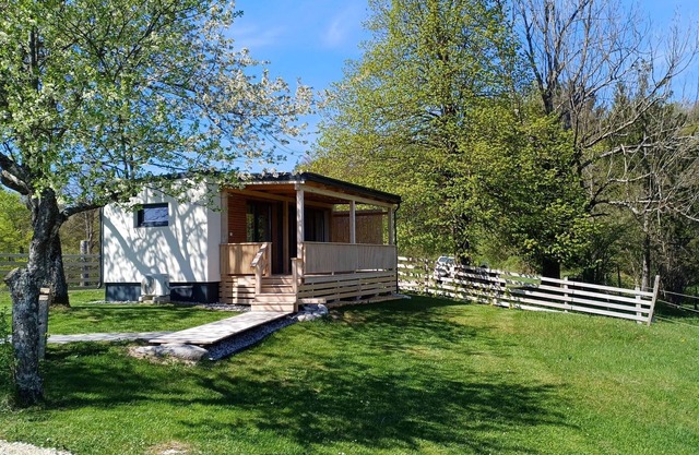 Mobile Home with Nature view&terrace in Lužarji