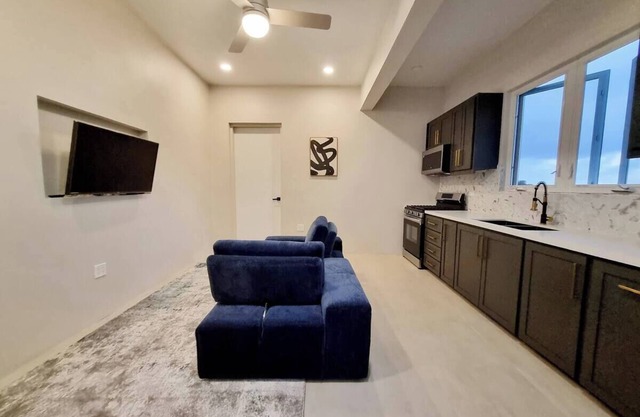 Modern 1-Bedroom Hideaway in Tortola near Beach