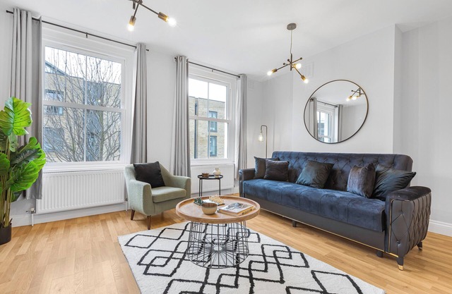 Modern 2 Bedroom Townhouse Flat in King's Cross