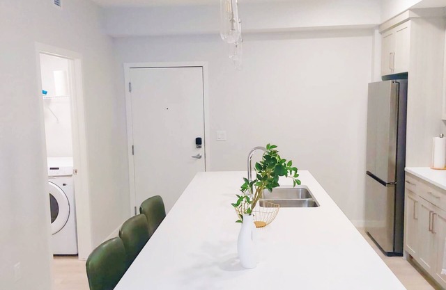 Modern 2BR Seton Retreat | Near Calgary Hospital | Close to Banff