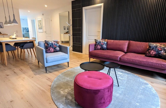 Modern apartment for 5 people with south-facing balcony