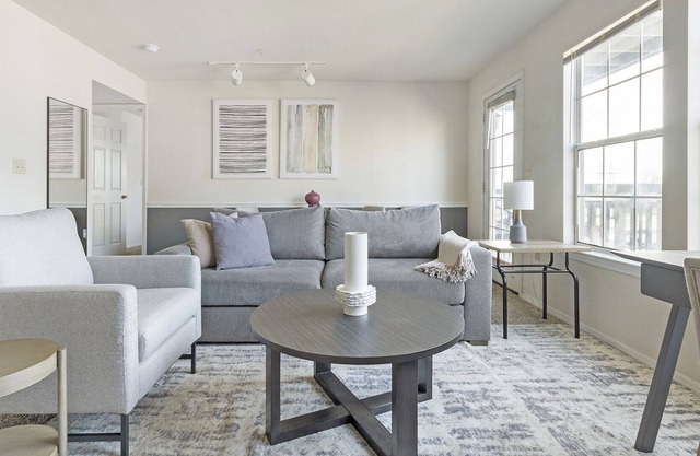 Modern Apartment in Prime Location (ID7807X89)