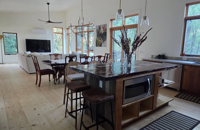 Modern Comfort in a Peaceful Woodland Setting