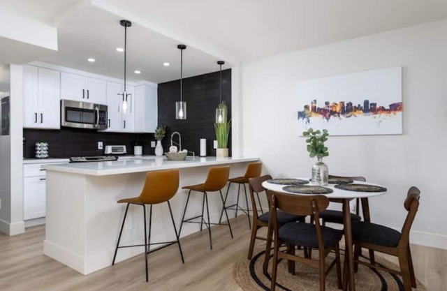 Modern Condo in North Central Scottsdale!