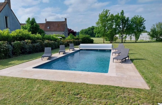 Modern house with secure pool in La Vernelle
