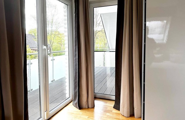 Modern, luxurious house, garden, balcony, 3 bedrooms, office, Pinneberg Hamburg
