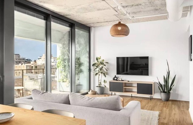 Modern Luxury Apartment in TLV AC Wi-Fi Balcony