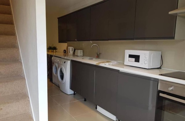Modern split level flat in Croydon (south) London