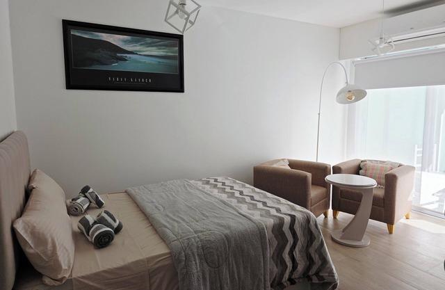 Modern studio apartment New 24hs security 24hs swimming pool fitness center quiet area