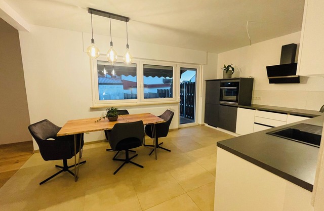 Moderne Ferienwohnung mit Großer Terrasse im Fränkischen Seenland