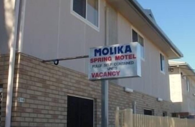 Molika Springs Motel