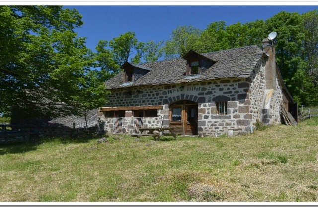 Mountain gîte with magnificent views, isolated in the heart of nature