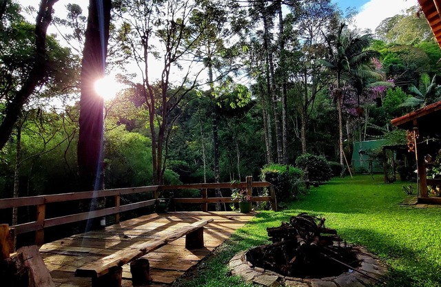 Mountain house with magnificent outdoor area and two wooden chalets