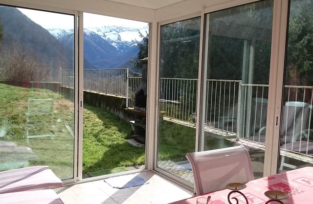 Mountain house with stunning views of the peaks.
