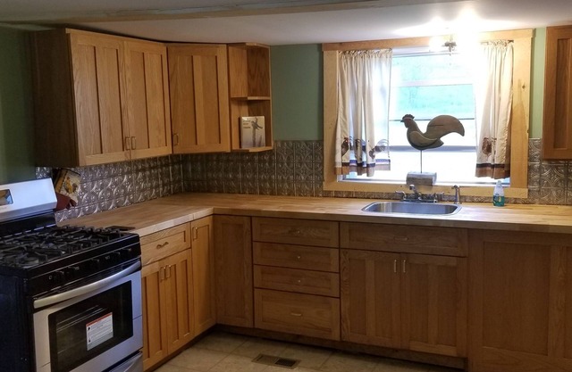 Mountain/Lake Retreat. Canoe included Close to Dreams Park/Cooperstown + NYST
